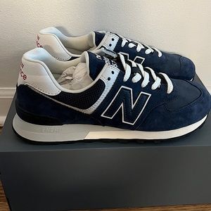 New Balance 574 in Navy! Size 8!